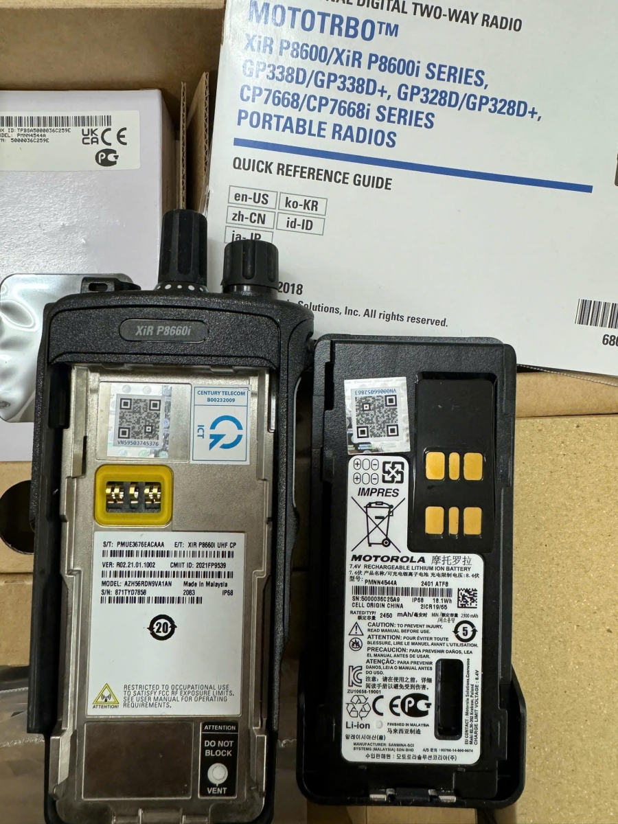Bộ đàm Motorola XiR P8668i chính hãng phải có tem QR code chống hàng giả